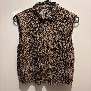 Pieces Animal Print Size Small Sleeveless Button Up Shiny Thread